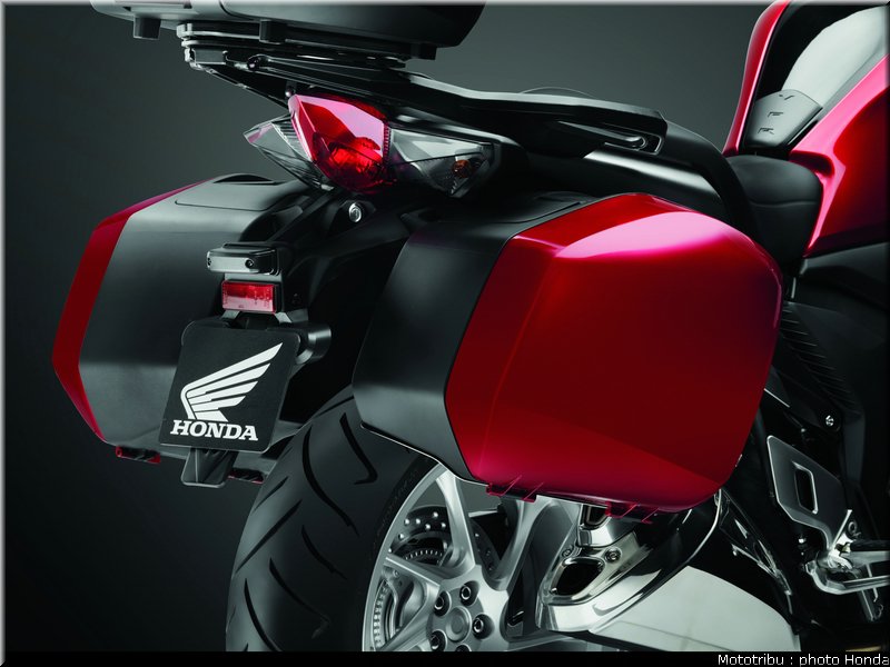 honda_1200vfr_2010_0111