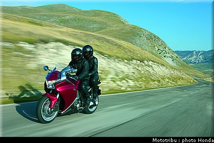 honda_1200vfr_2010_0004.jpg