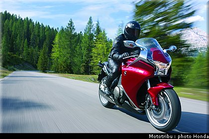 honda_1200vfr_2010_0010.jpg