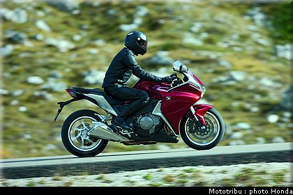 honda_1200vfr_2010_0013.jpg