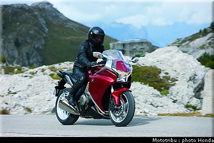 honda_1200vfr_2010_0016.jpg