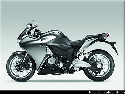 honda_1200vfr_2010_0037.jpg