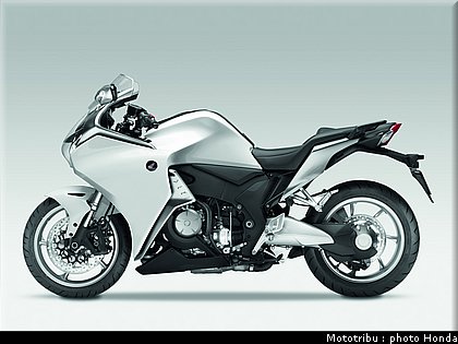 honda_1200vfr_2010_0039.jpg