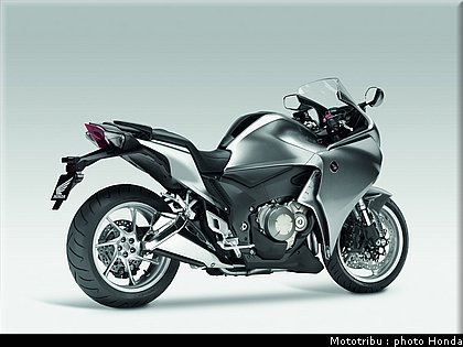 honda_1200vfr_2010_0043.jpg