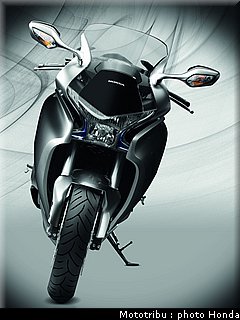 honda_1200vfr_2010_0054.jpg