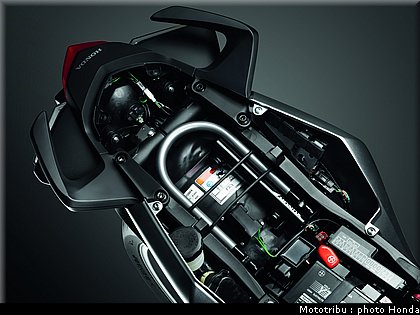 honda_1200vfr_2010_0072.jpg