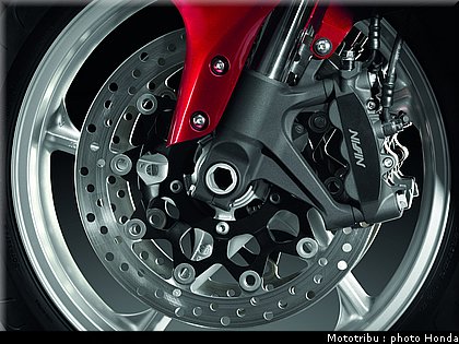honda_1200vfr_2010_0077.jpg