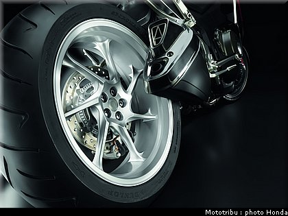 honda_1200vfr_2010_0096.jpg