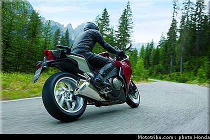 honda_1200vfr_2010_0006.jpg