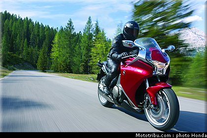 honda_1200vfr_2010_0009.jpg