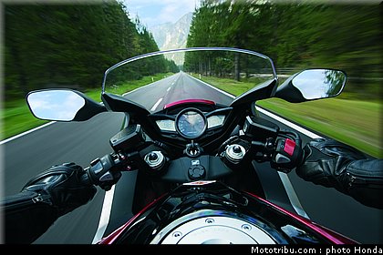 honda_1200vfr_2010_0021.jpg