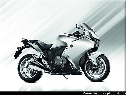 honda_1200vfr_2010_0027.jpg