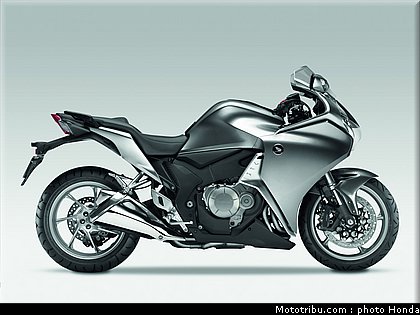 honda_1200vfr_2010_0031.jpg