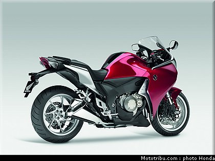 honda_1200vfr_2010_0036.jpg
