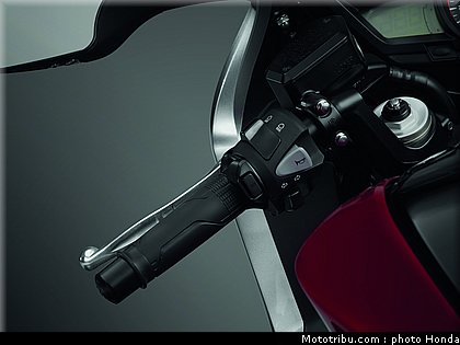honda_1200vfr_2010_0048.jpg