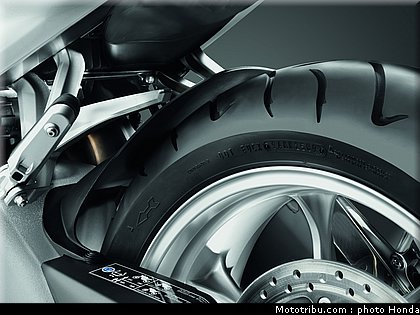 honda_1200vfr_2010_0051.jpg