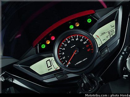 honda_1200vfr_2010_0068.jpg