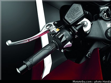 honda_1200vfr_2010_0069.jpg