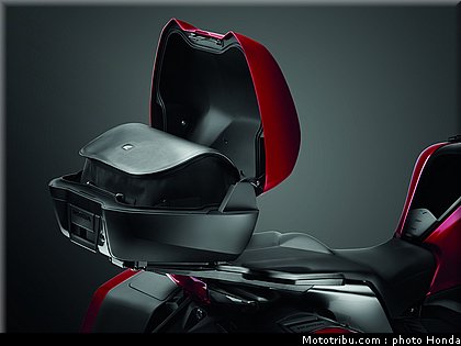 honda_1200vfr_2010_0100.jpg