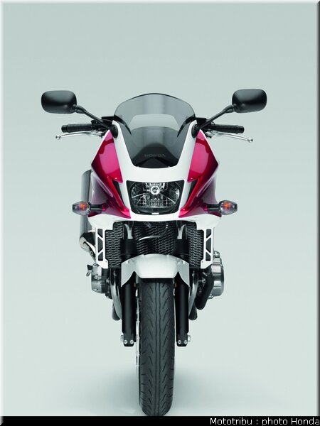 honda_cb1300sc_abs_2010_7
