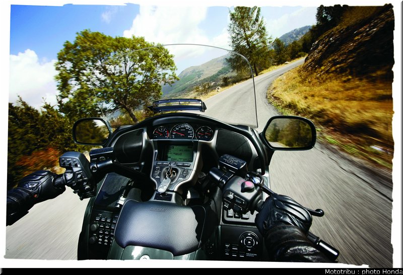 honda_goldwing_2010_010