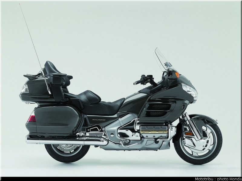 honda_goldwing_2010_017