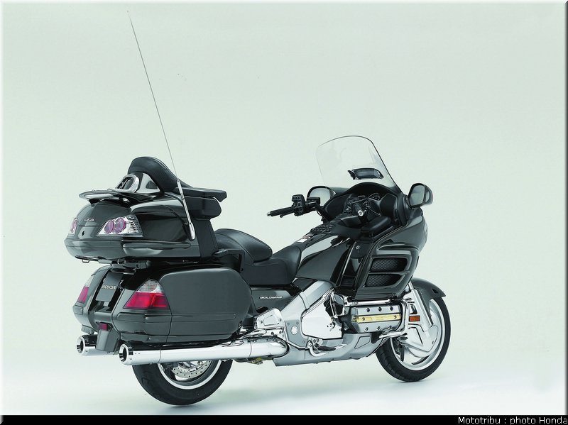 honda_goldwing_2010_019