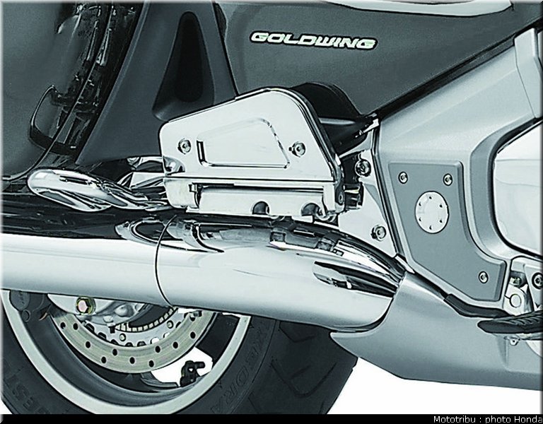 honda_goldwing_2010_025
