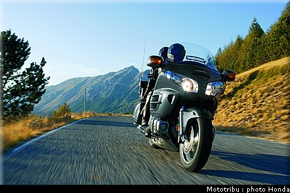 honda_goldwing_2010_008.jpg