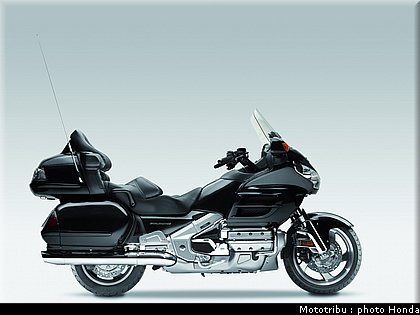 honda_goldwing_2010_014.jpg