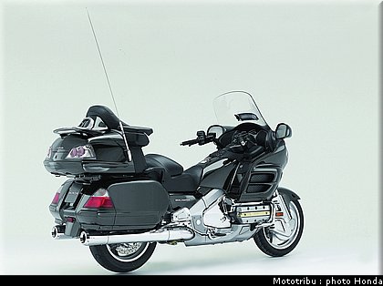honda_goldwing_2010_019.jpg