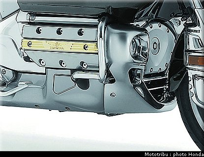 honda_goldwing_2010_024.jpg