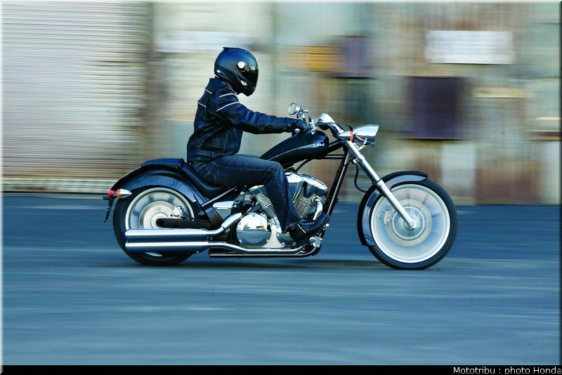 honda_vt1300cx_2010_002