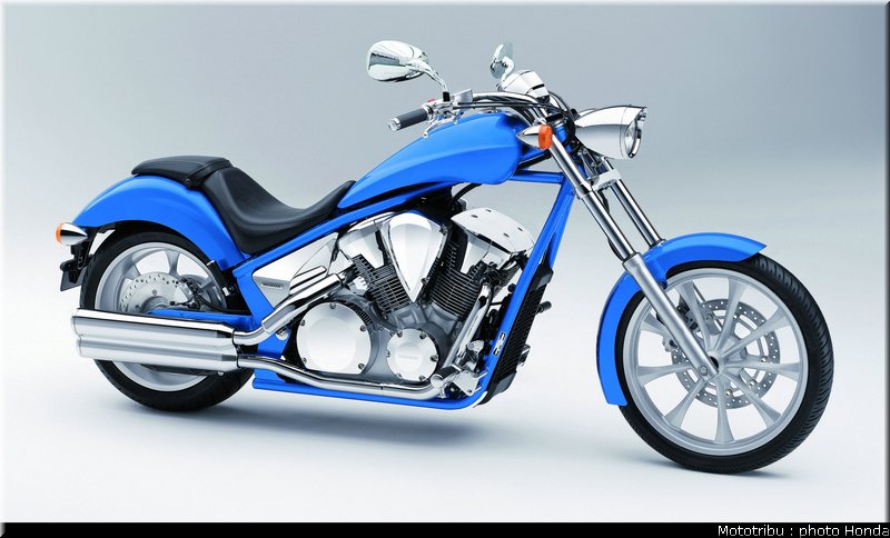honda_vt1300cx_2010_007