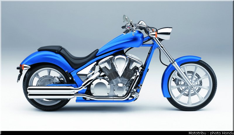 honda_vt1300cx_2010_010