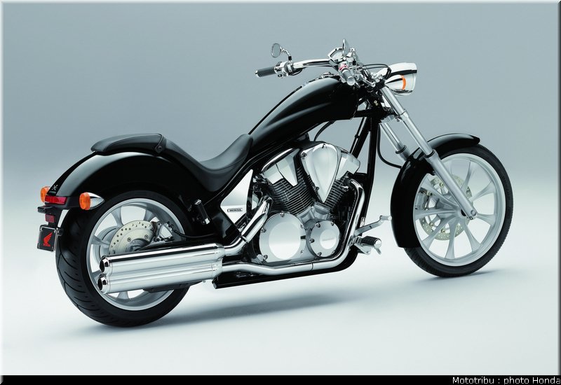 honda_vt1300cx_2010_014