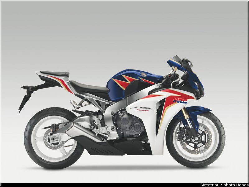 honda_1000_cbr_rr_2011_008
