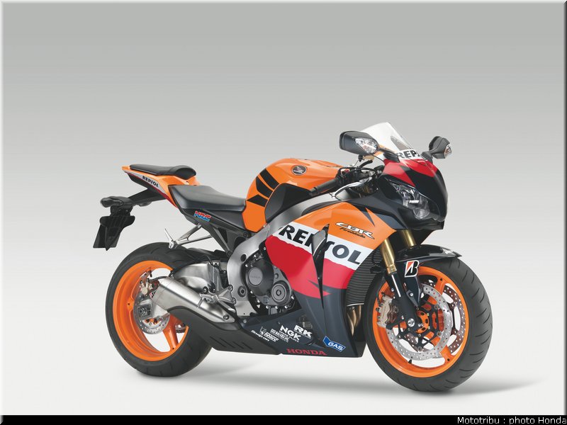 honda_1000_cbr_rr_2011_011
