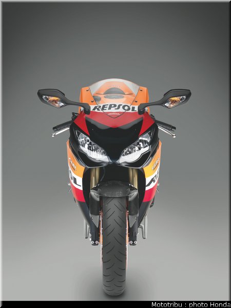 honda_1000_cbr_rr_2011_018