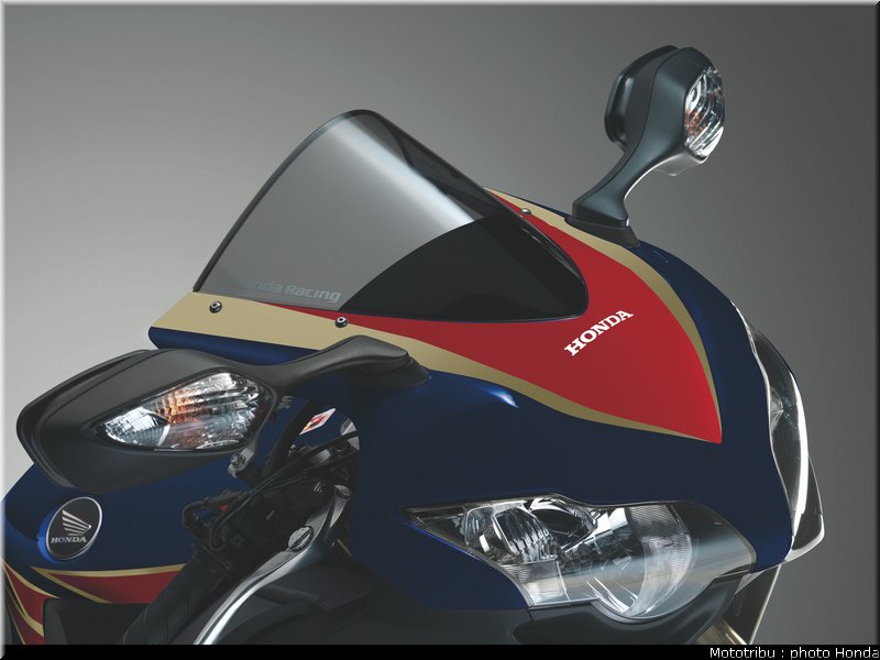 honda_1000_cbr_rr_2011_033