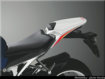 honda_1000_cbr_rr_2011_039.jpg