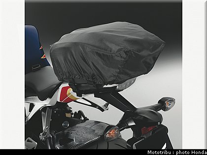 honda_1000_cbr_rr_2011_041.jpg