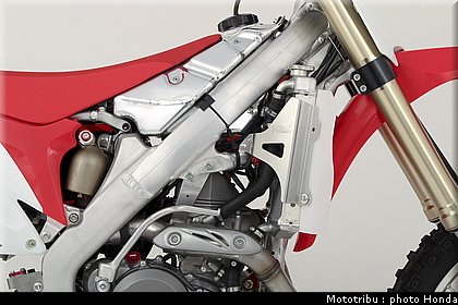 honda_crf_450_2011_021.jpg