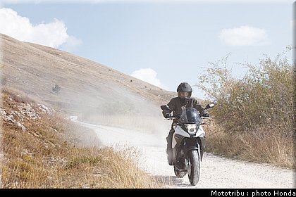 honda_cross_runner_2011_007.jpg