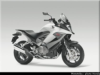 honda_cross_runner_2011_019.jpg