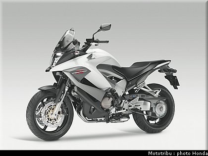 honda_cross_runner_2011_020.jpg