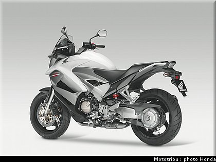 honda_cross_runner_2011_022.jpg