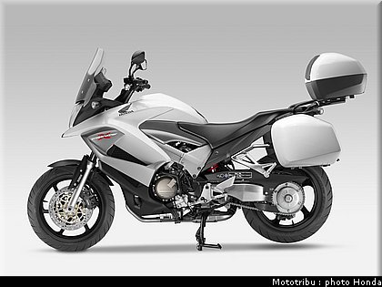 honda_cross_runner_2011_037.jpg