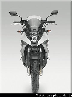 honda_cross_runner_2011_040.jpg