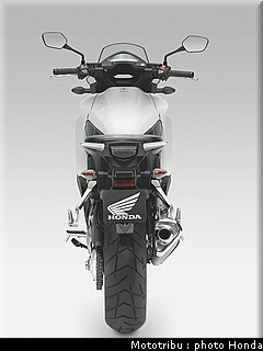 honda_cross_runner_2011_041.jpg